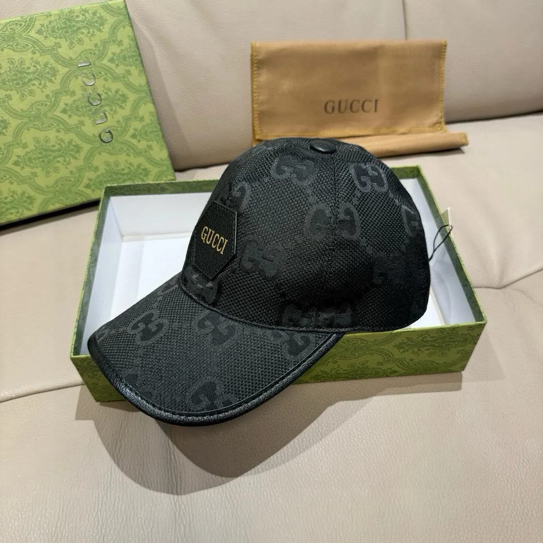 P90., Gucci (Gucci) new original baseball cap, Gucci hot stamping, the latest model at the counter, 1:1 custom mold opening, genuine mold opening, original canvas fabric + first layer of cowhide, original quality! The quality is great, the basic head circumference is 56cm, and the patch is adjustable.