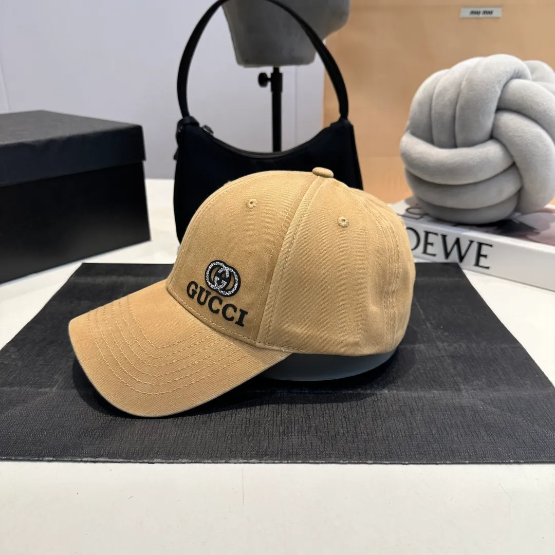 P60 Gucci Baseball Cap GUCCI official website new product, baseball cap, original quality, very popular 🔥The craftsmanship is very exquisite, high-end and classy! Low-key luxury, easy to carry! Running volume