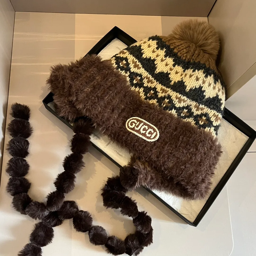 💰110¥ Gucci new knitted ear hat, head circumference 57cm