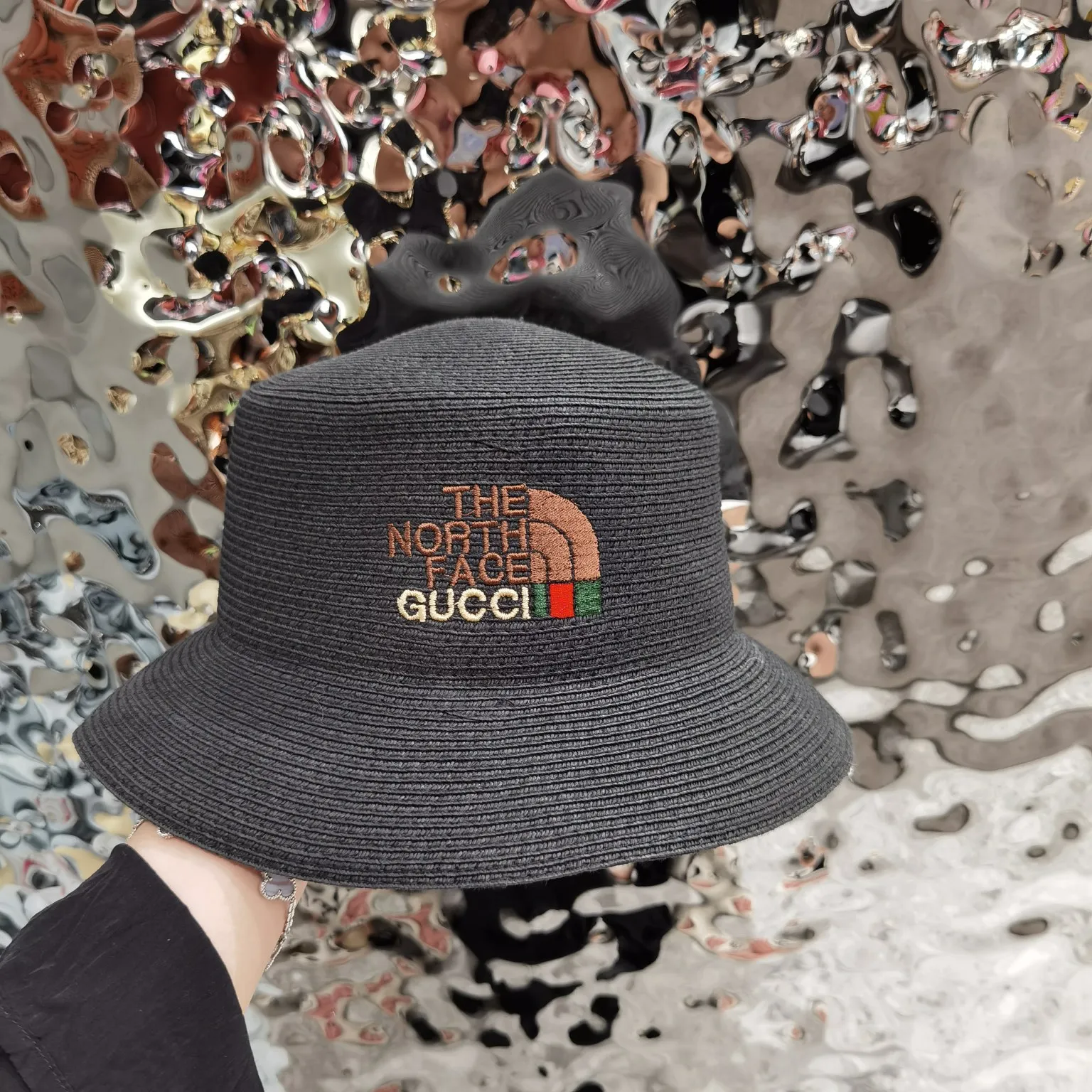 p90 gucci co-branded north counter new imported pp straw hat, high quality, beautiful and versatile hat style, cool and sweet, all in one place!