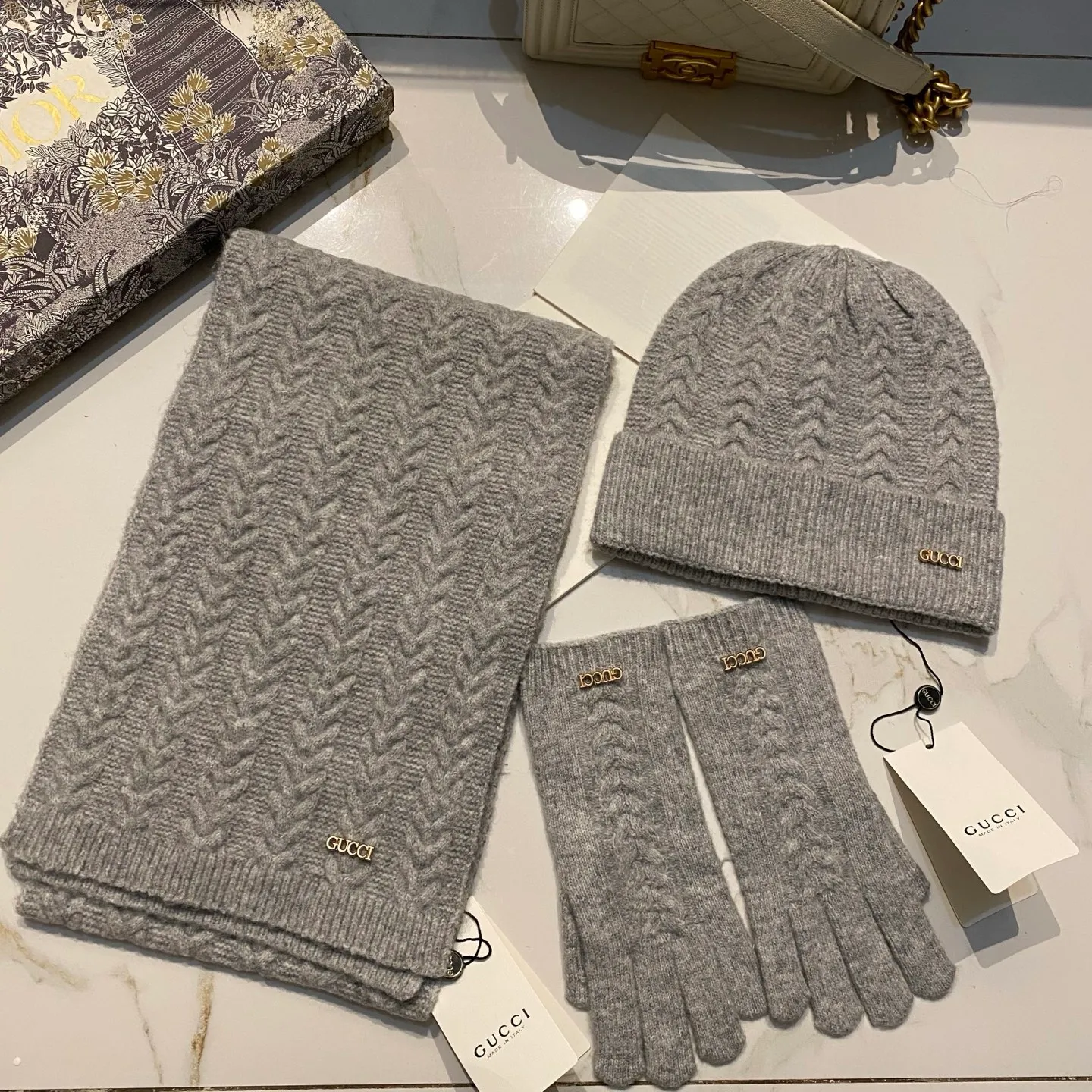 Gucci suit cashmere knitted hat + scarf + gloves