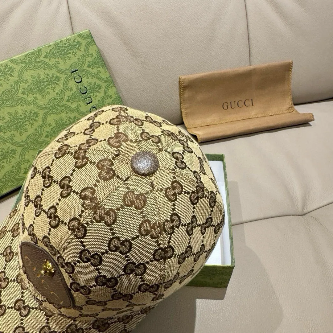 P90., Gucci (Gucci) new original baseball cap, small tiger head, the latest model at the counter, 1:1 mold customization, genuine mold hardware, original canvas fabric + first layer of cowhide, original quality! The quality is great, the basic head circumference is 56cm, and the patch is adjustable.