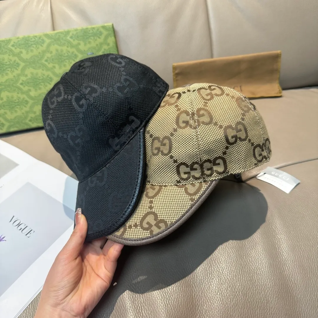 p90., Gucci Gucci's new original baseball cap, large double G, 1:1 mold opening and customization at the counter, original canvas fabric + first-layer cowhide, light and breathable! The basic head circumference is 56cm, and the patch is adjustable.