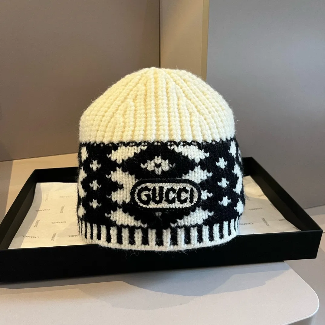 💰90¥ Gucci knitted beanie, unisex