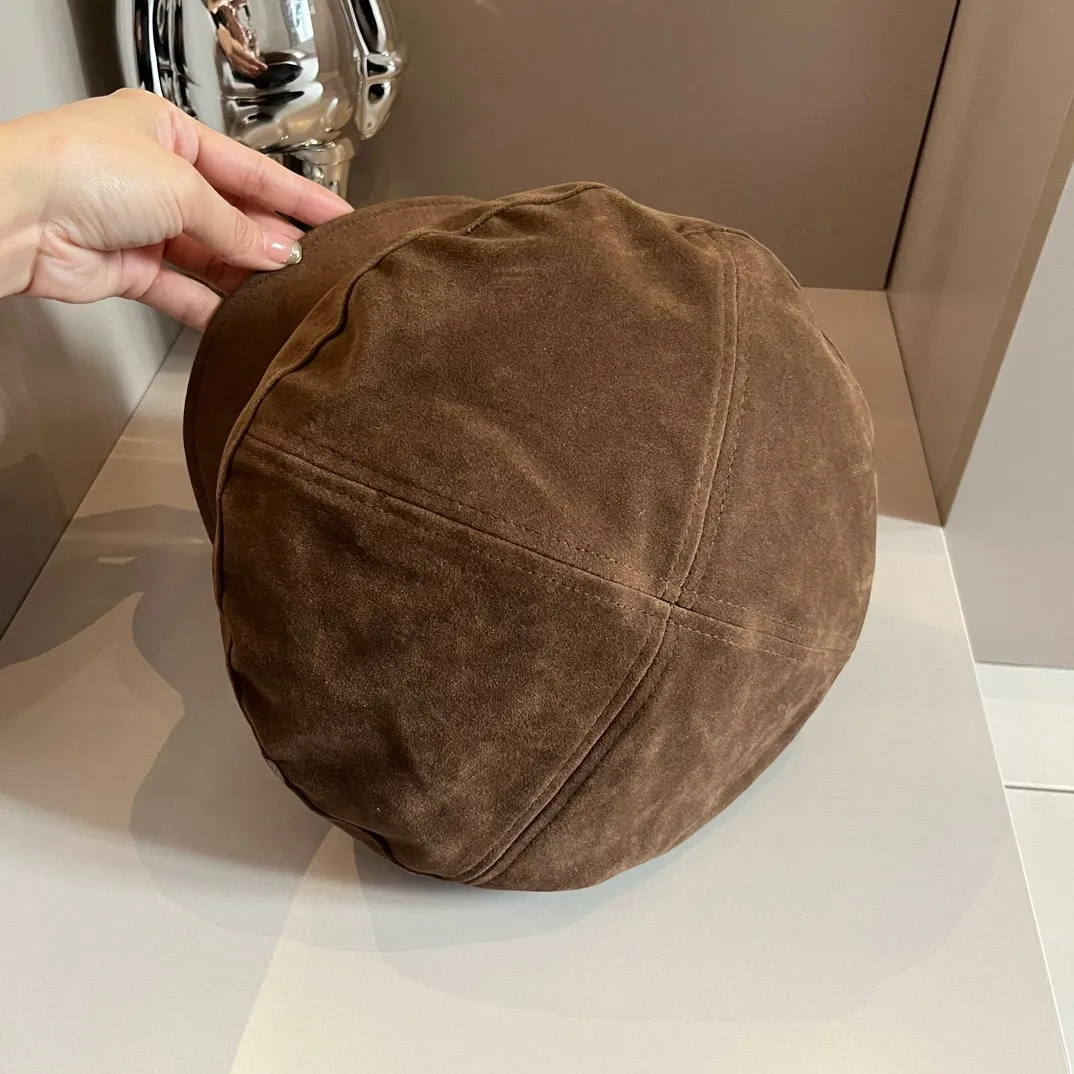 💰100¥ Gucci new peaked military cap, head circumference 57cm