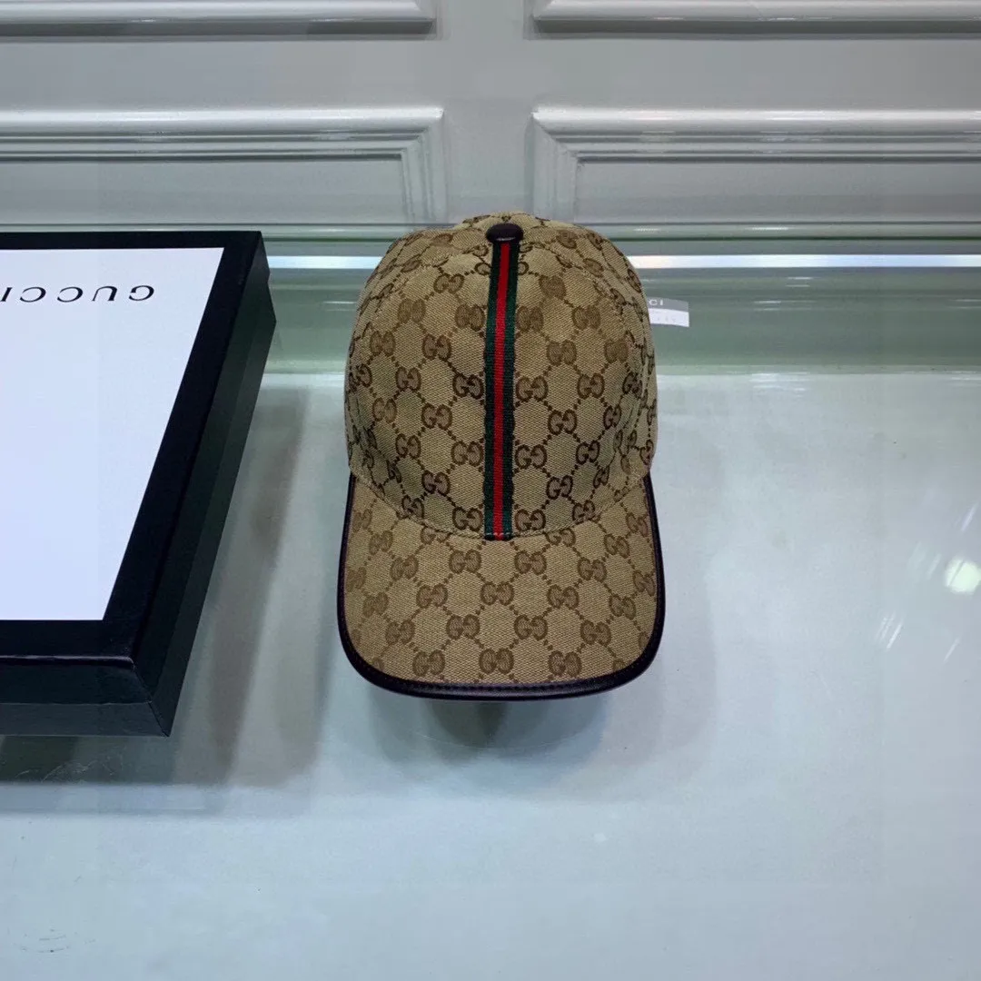 🉐90, Gucci (Gucci) classic original baseball cap, vertical small webbing, 1:1 mold customization, original canvas fabric + first-layer cowhide, popular purchase agent, versatile style for men and women, great quality! The basic head circumference is 56cm, and the patch is adjustable.