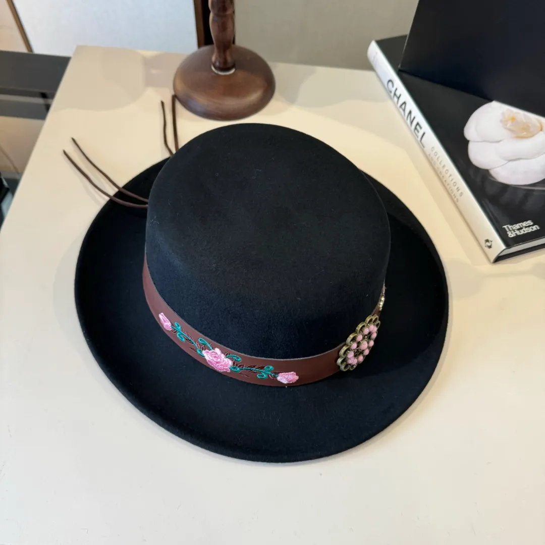 💰190¥ Gucci new wool top hat, flat top hat, 100% wool fabric 🦙%, head circumference 57cm