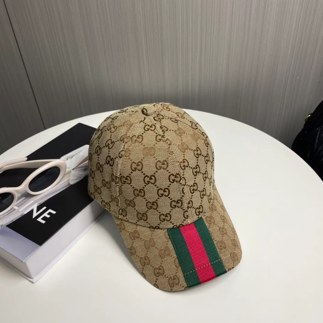 P56 [GUCCI Gucci]🌸2 official website is online simultaneously🎊 Korean version of the new British classic casual atmosphere customized model 1:1 original quality unisex baseball cap Meibang three-dimensional printed geological fabric high quality quality🔥🔥🔥