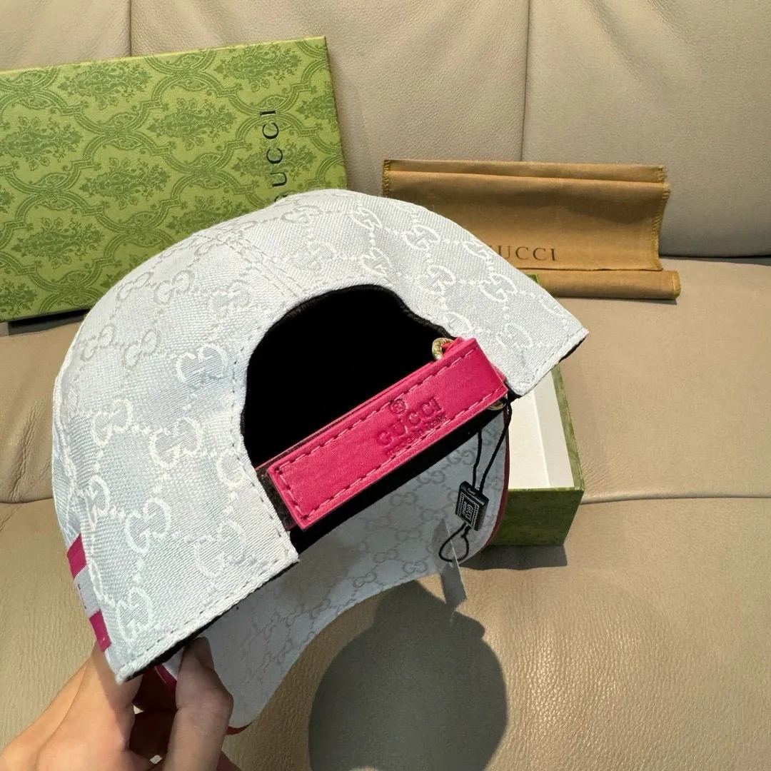 p90, Gucci (Gucci) new spring and summer original baseball cap, logo webbing, 1:1 mold customization, original canvas + first-layer cowhide, popular purchasing agent, versatile style for men and women, great quality! The basic head circumference is 56cm, and the patch is adjustable.