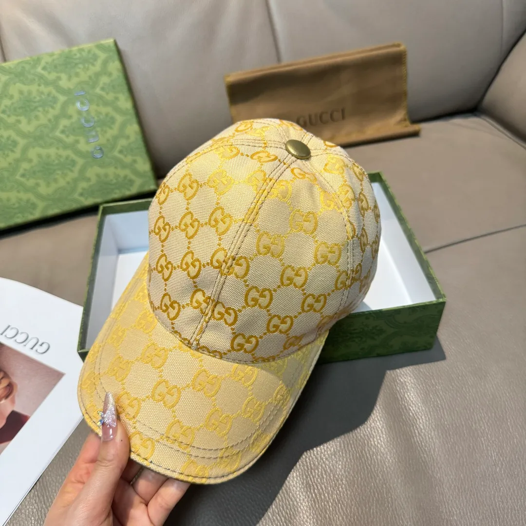 p90 A classic for thousands of years! The popular Morandi color series is now available!   , Gucci (Gucci) classic original baseball cap 😍😍 1:1 mold opening and customization at the counter, the highest version, original canvas fabric + first layer of cowhide, light and breathable! Photographed in real life, suitable for men and women in all seasons, basic head circumference 56cm, adjustable patches.