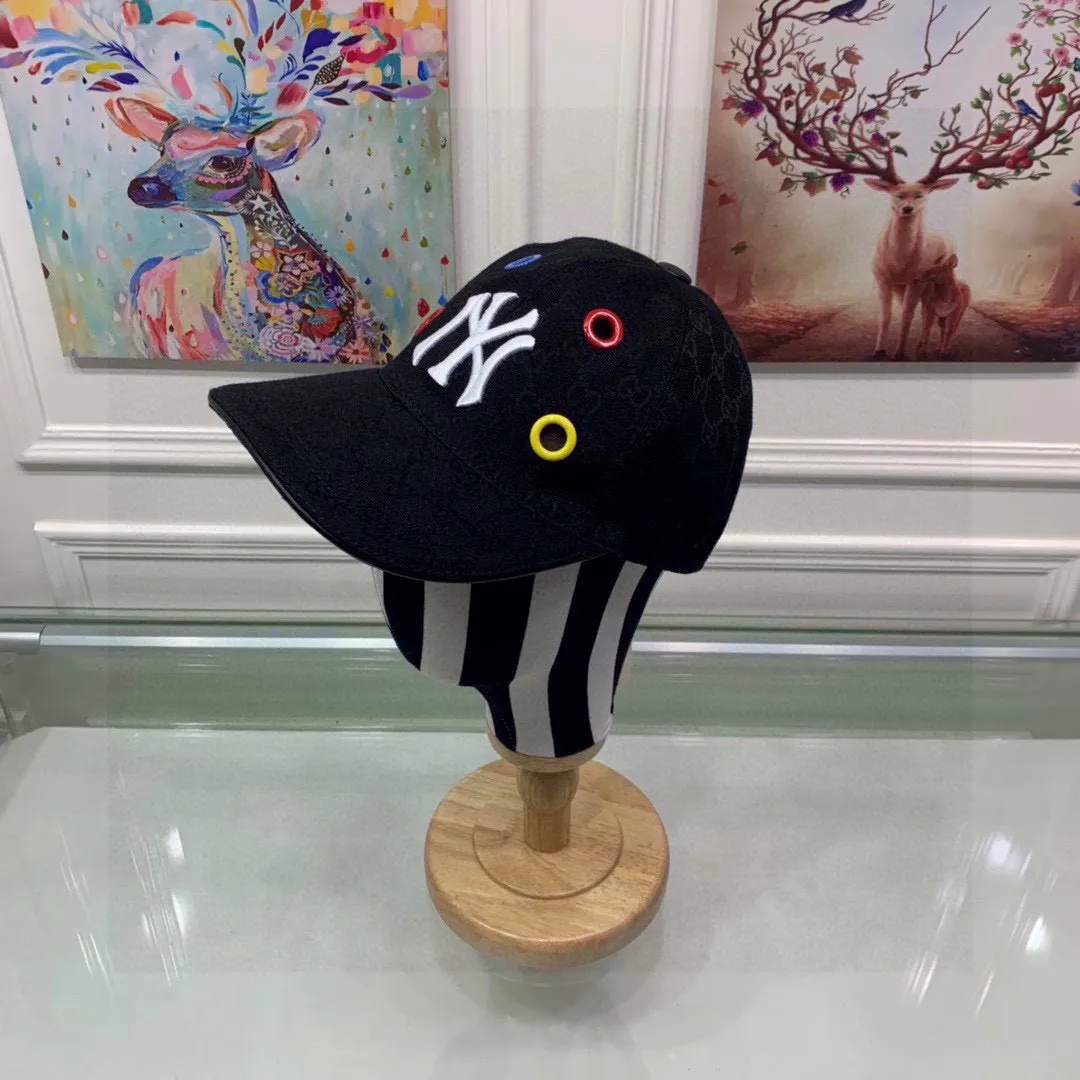 🉐100 new models shipped! NY&Gucci (Gucci) cooperation baseball cap, the latest model in the counter, NY embroidery, 1:1 mold customization, original breathable canvas fabric + first layer of cowhide, perfect details, original quality, exclusive physical shooting, suitable for men and women. ., 3 colors are in stock at the counter!
