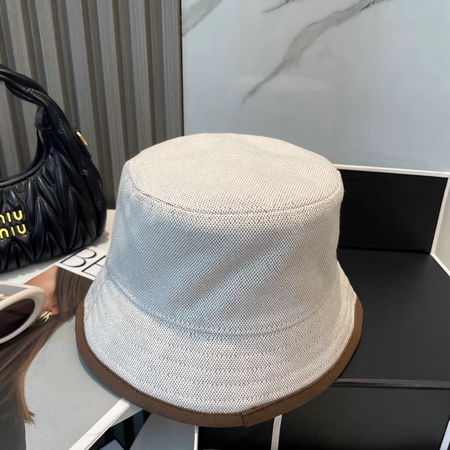 P64💛 Comes with dust bag [GUCCI] 2025 new double-sided counter bucket hat, new model shipped, big-name models are super easy to match, hurry up and get it!