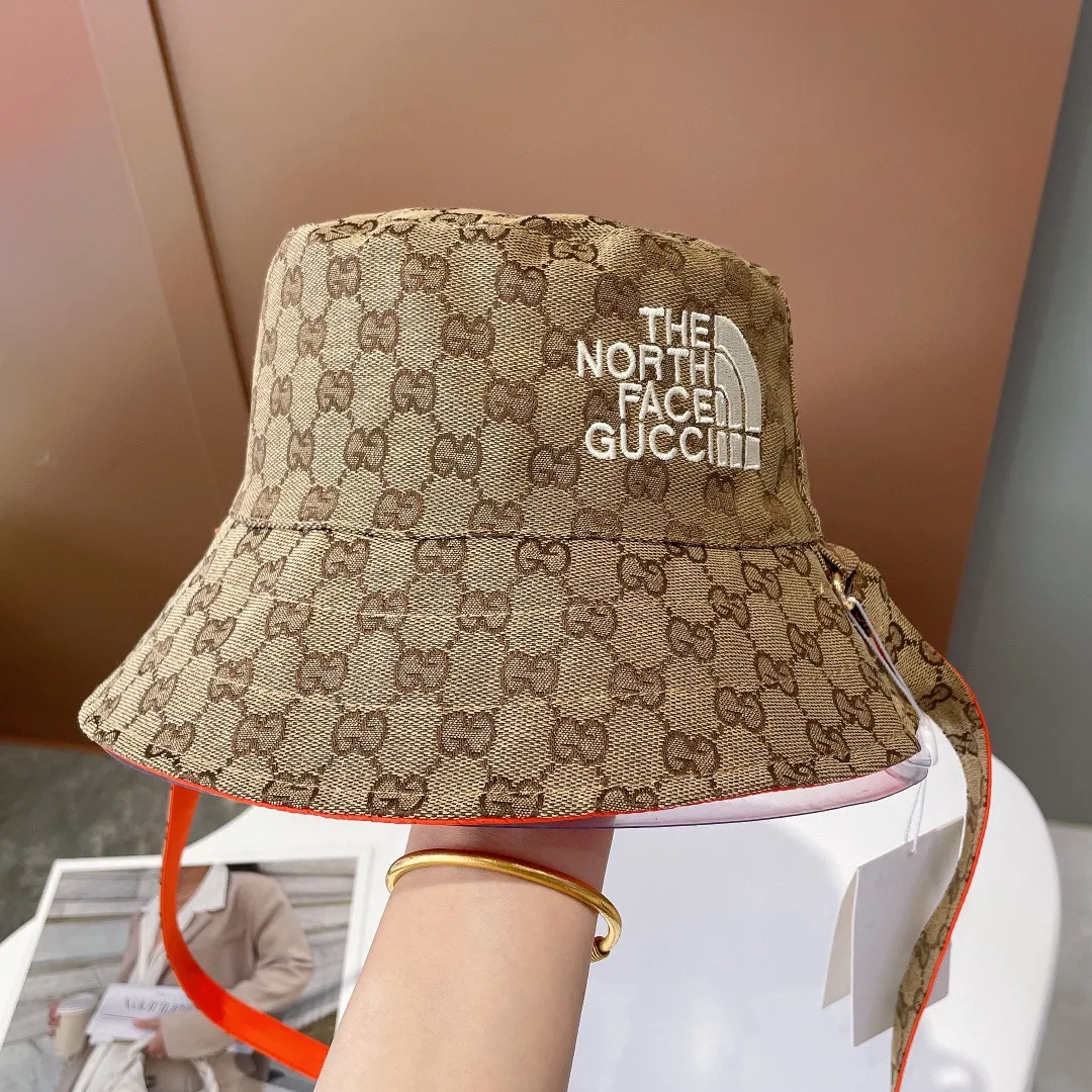 P70 new model shipped! Gucci's new double-sided fisherman hat, the latest model in the store, embroidery, 1:1 mold customization, original breathable sail fabric + perfect details, original quality, exclusive physical shooting, suitable for men and women. ,