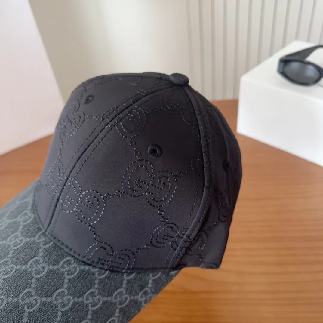💰60 GUCCI Baseball Cap👒 The craftsmanship is very exquisite, high-end and classy! Low-key luxury, easy to carry!