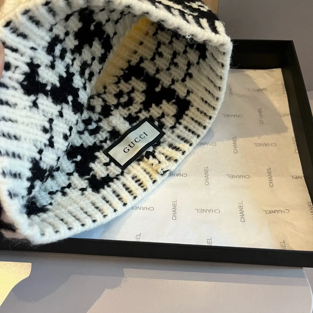 💰90¥ Gucci knitted beanie, unisex