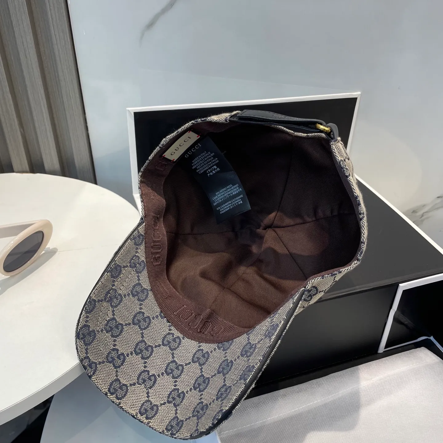 P60 Gucci (Gucci) classic original baseball cap😍Customized with 1:1 mold opening at the counter, the highest version, the original canvas is light and breathable! Photographed in real life, suitable for men and women in all seasons, basic head circumference 56cm, adjustable patches.