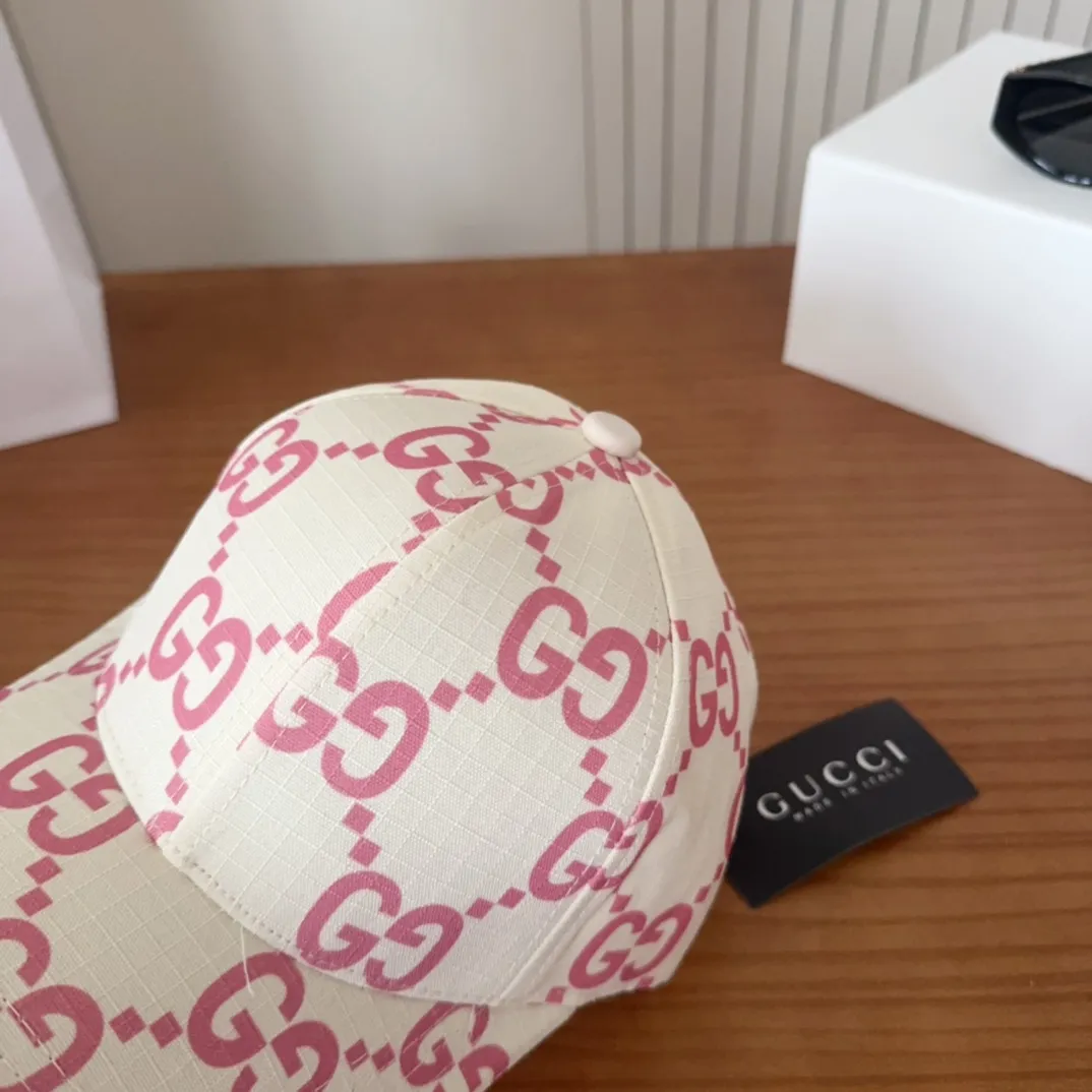 💰60 GUCCI Baseball Cap👒 The craftsmanship is very exquisite, high-end and classy! Low-key luxury, easy to carry!