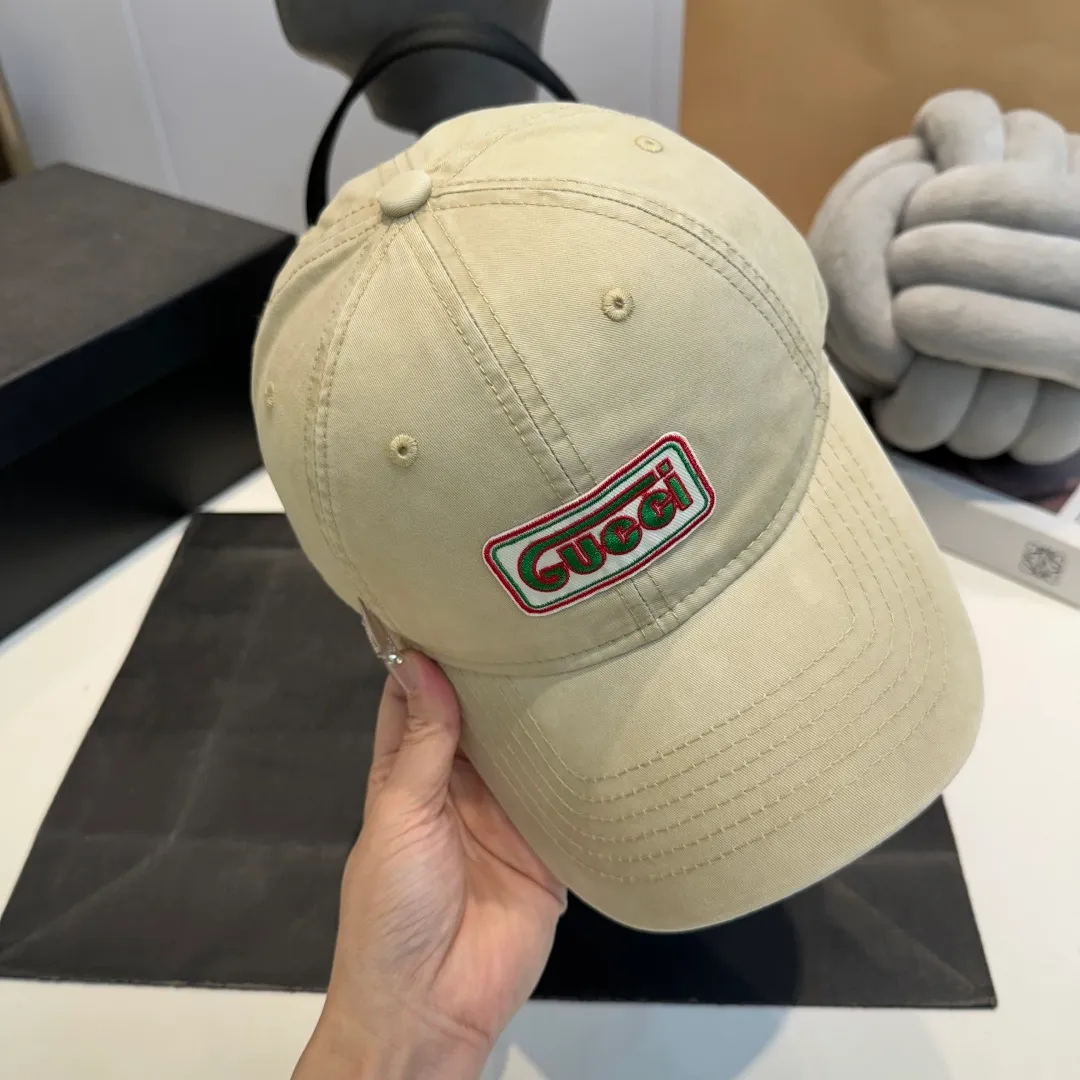 P60 Gucci new original baseball cap, exquisite and pure, stylish and stylish, cool and fashionable, great quality