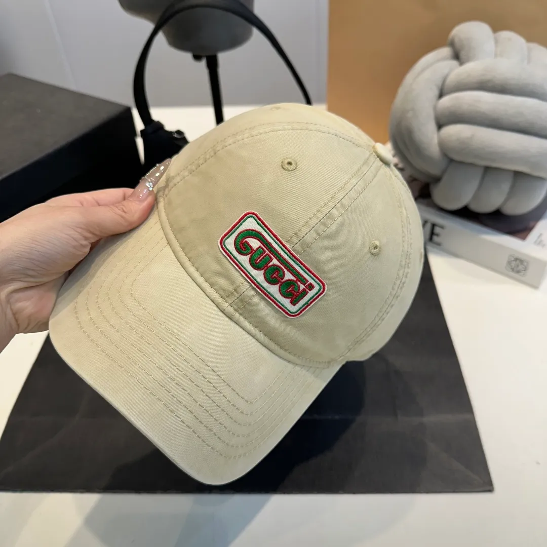 P60 Gucci new original baseball cap, exquisite and pure, stylish and stylish, cool and fashionable, great quality