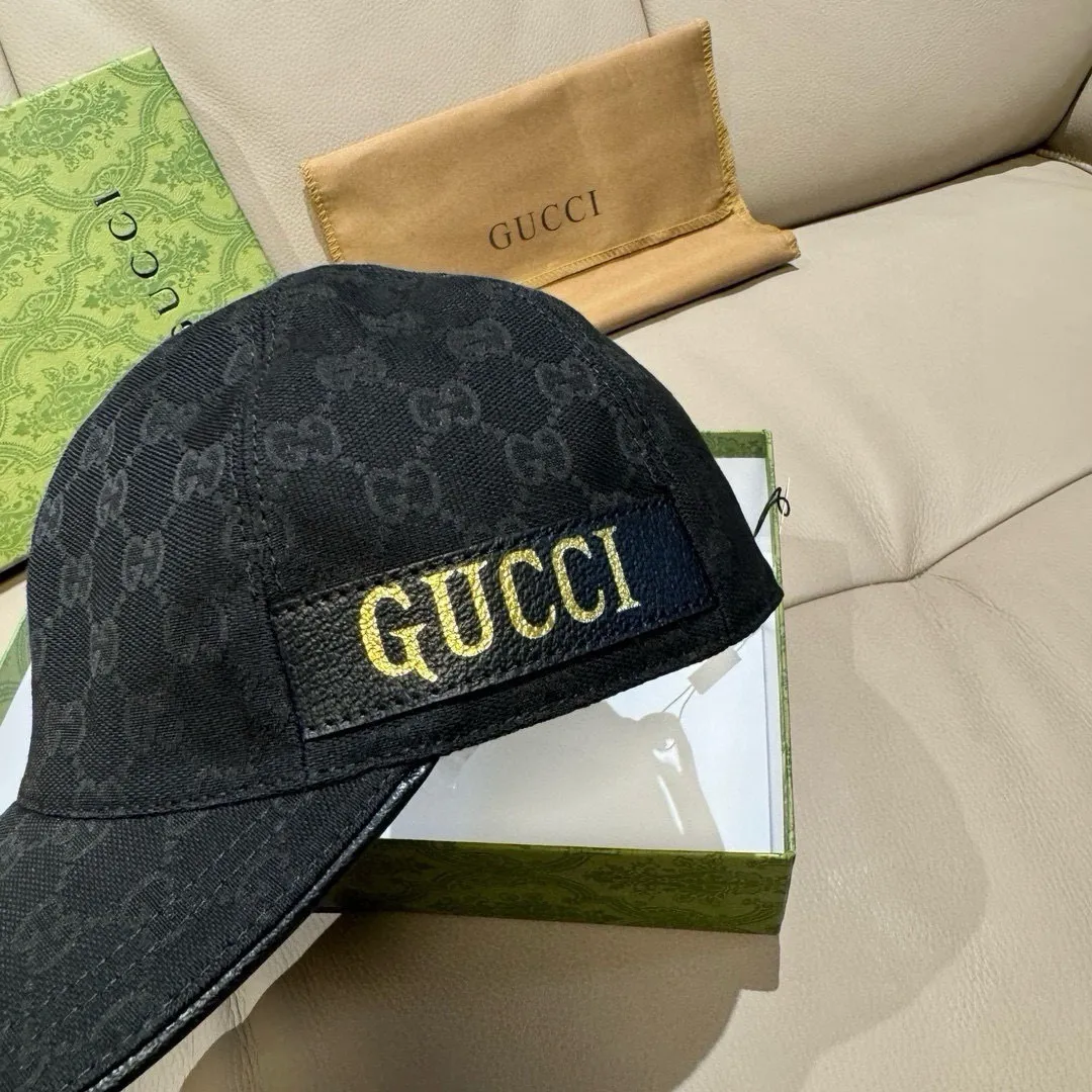 P90 new model has arrived! ., Gucci (Gucci) new original baseball cap, hot stamping webbing, the latest model at the counter, 1:1 custom mold opening, genuine mold opening, original canvas fabric + first layer of cowhide, original quality! The quality is great, the basic head circumference is 56cm, and the patch is adjustable.
