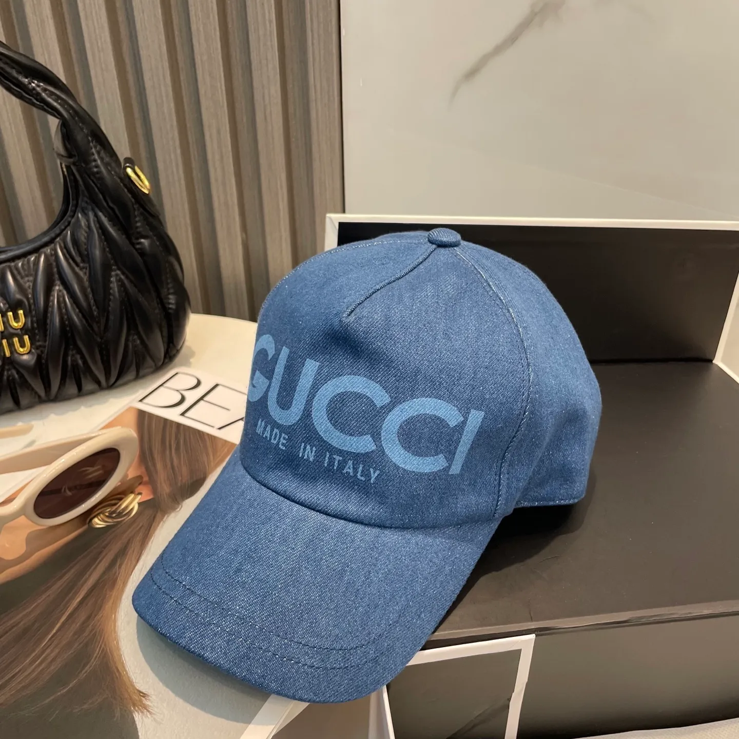 P70 GUCCI 2025 new washed denim baseball cap at the counter, very trendy! Casual and sports style, classic production, super easy to match!