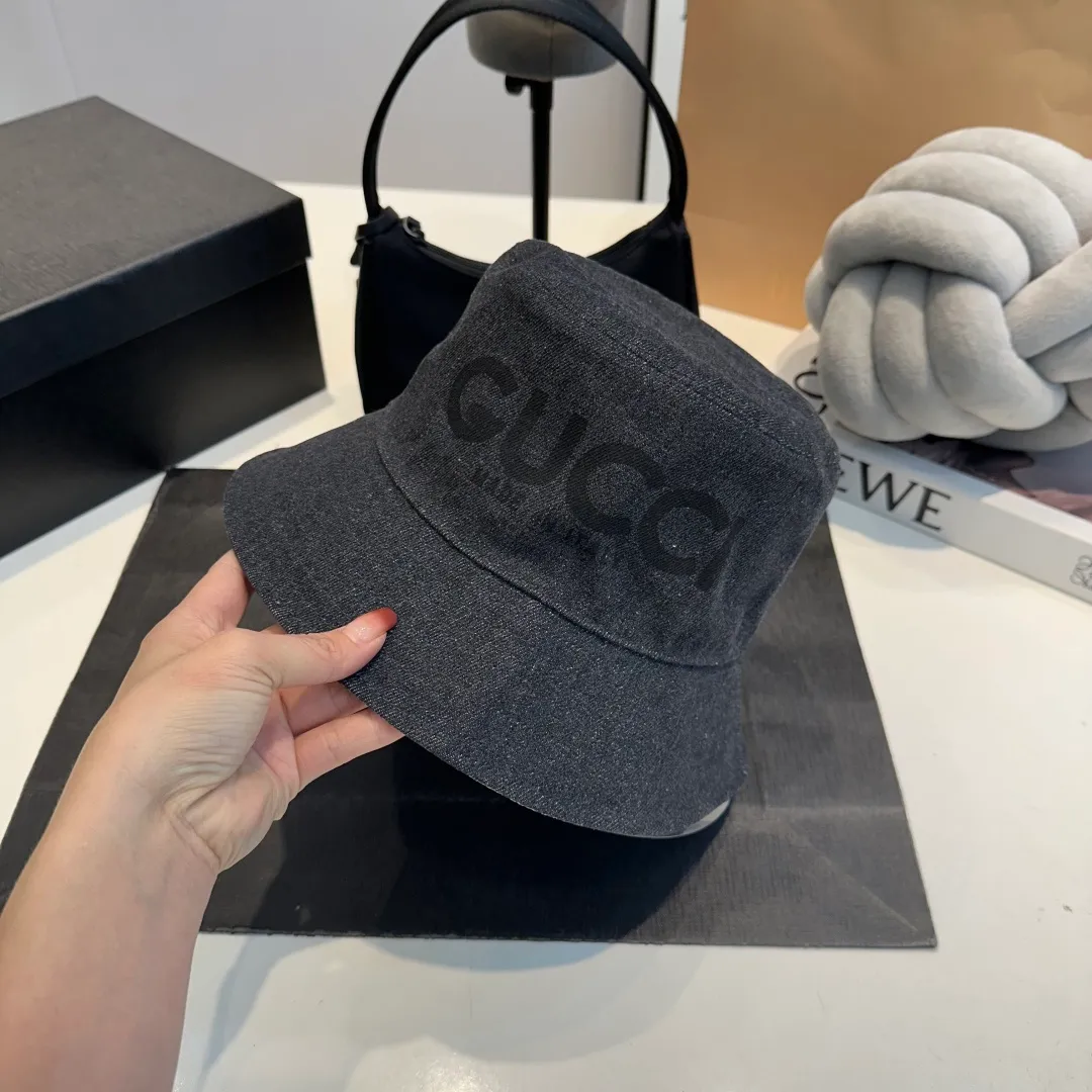 P80 GUCCI Gucci 2025 counter new washed denim fisherman hat, very trendy! Casual and sports style, classic production, super easy to match!