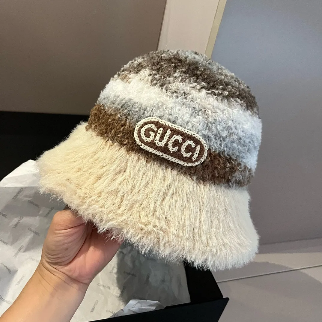 💰90¥ Gucci new sherpa bucket hat, gradient color, head circumference 57cm