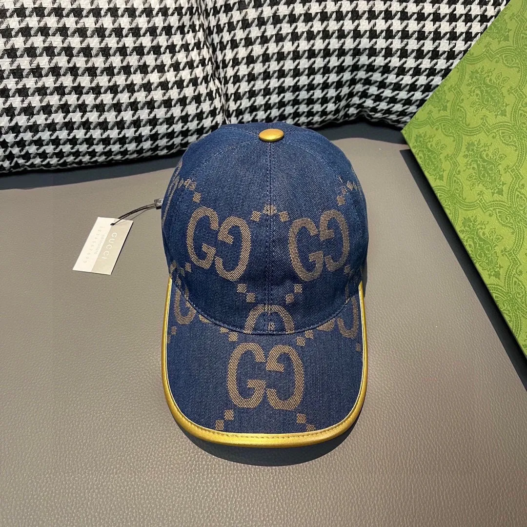 🉐️90, Gucci Gucci's new original baseball cap, large double G, 1:1 mold opening and customization at the counter, perfect pattern, original canvas fabric + first-layer cowhide, light and breathable! The basic head circumference is 56cm, and the patch is adjustable.