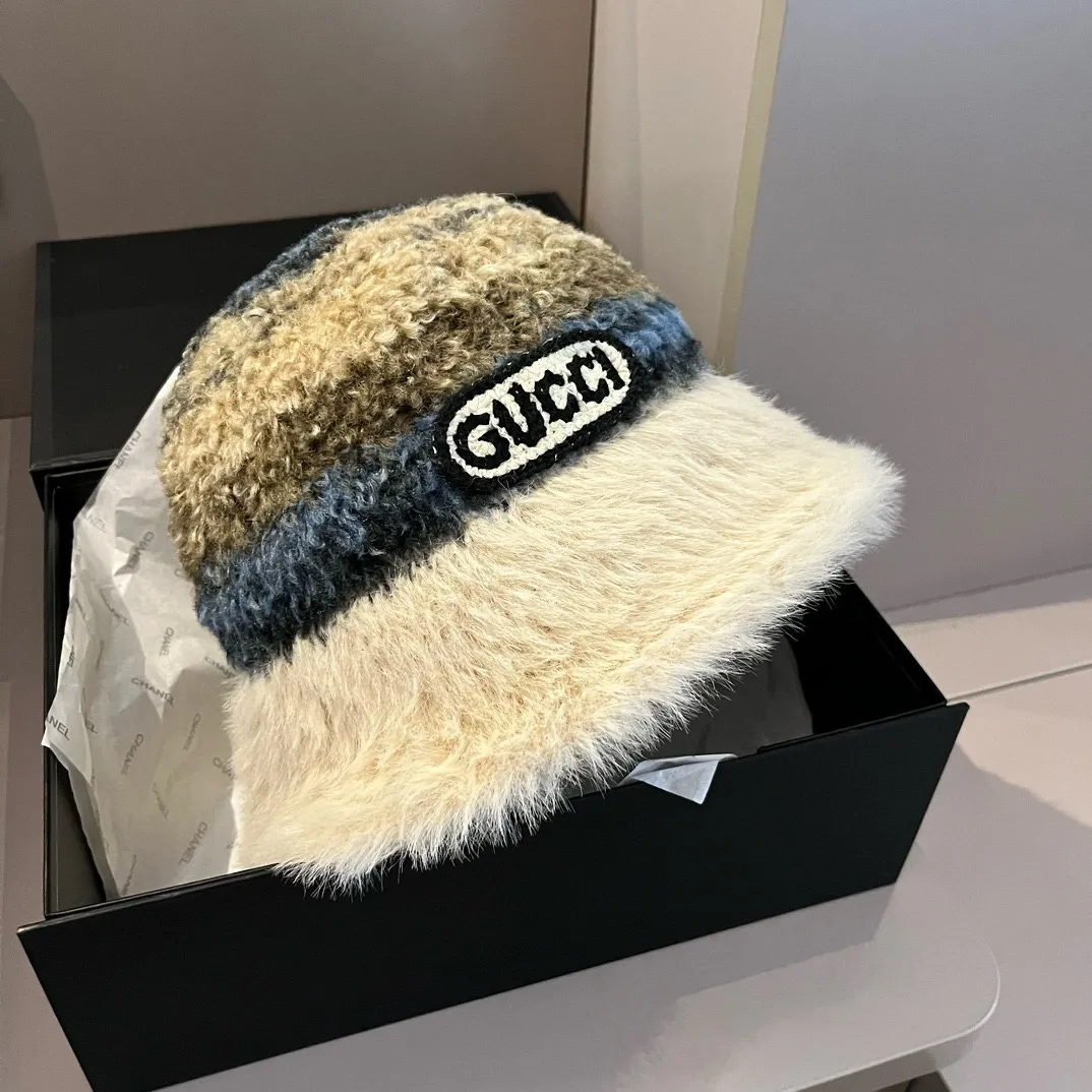 💰90¥ Gucci new sherpa bucket hat, gradient color, head circumference 57cm
