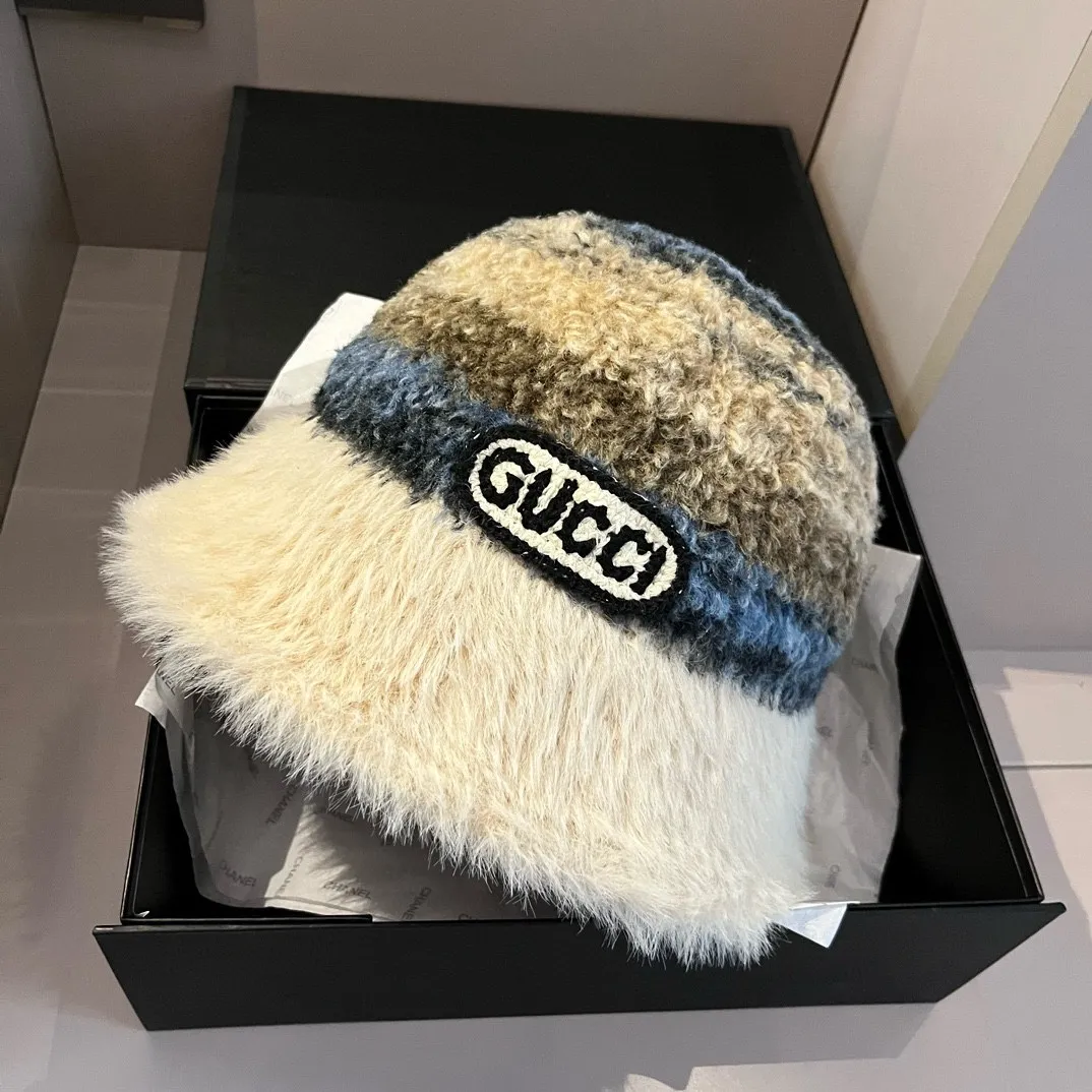 💰90¥ Gucci new sherpa bucket hat, gradient color, head circumference 57cm