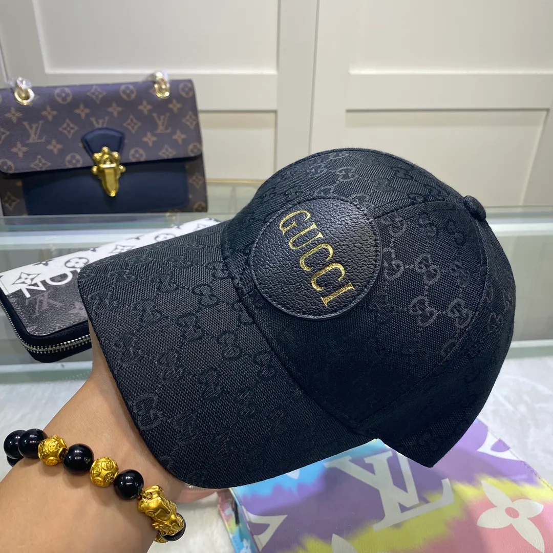 P70💰Gucci Baseball Cap GUCCI🧢Original quality is now available 🔥🎩 The craftsmanship is very exquisite, high-end and classy! Low-key luxury, easy to carry! Running volume! 【68211469】