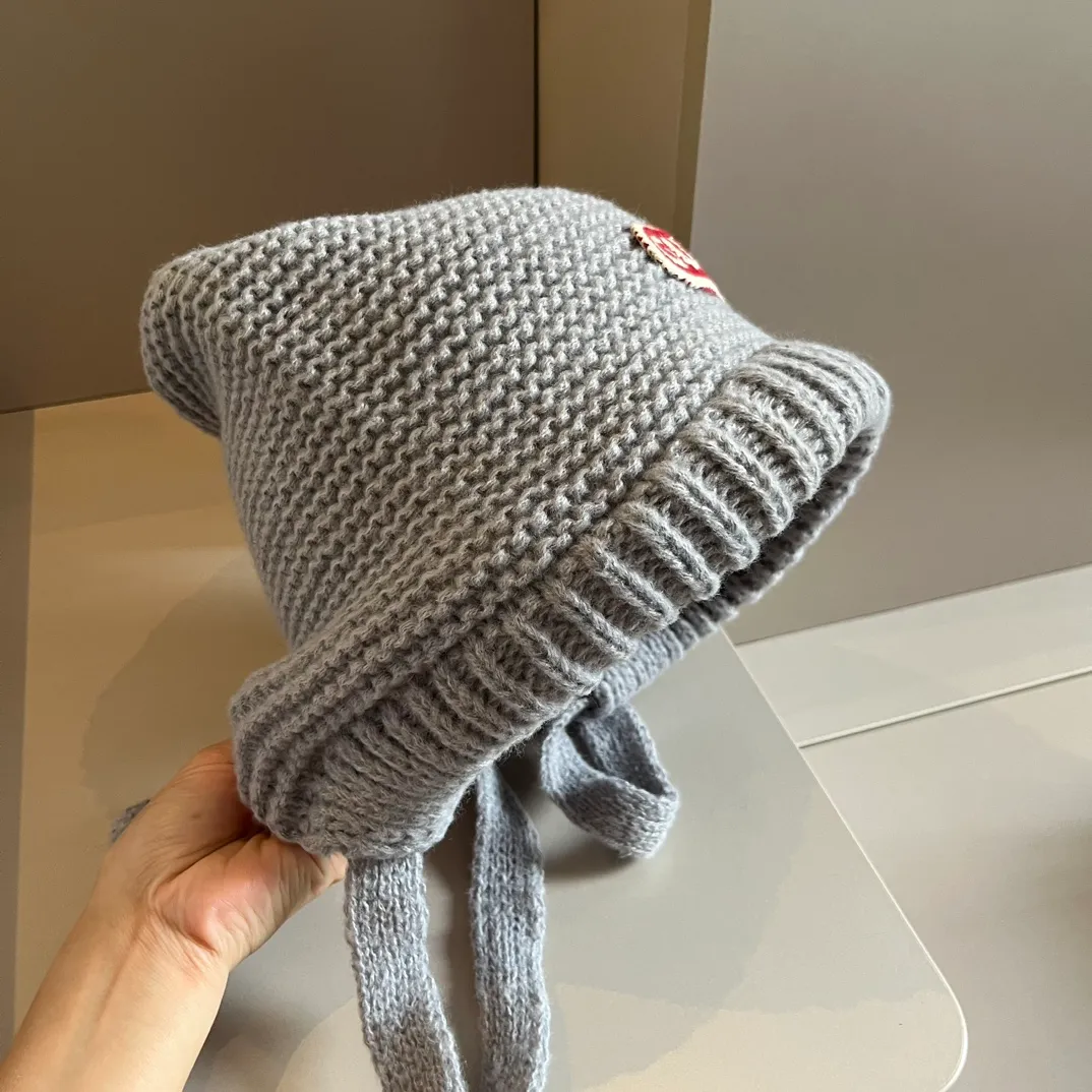 💰90¥ Gucci new knitted cold hat ear protection hat