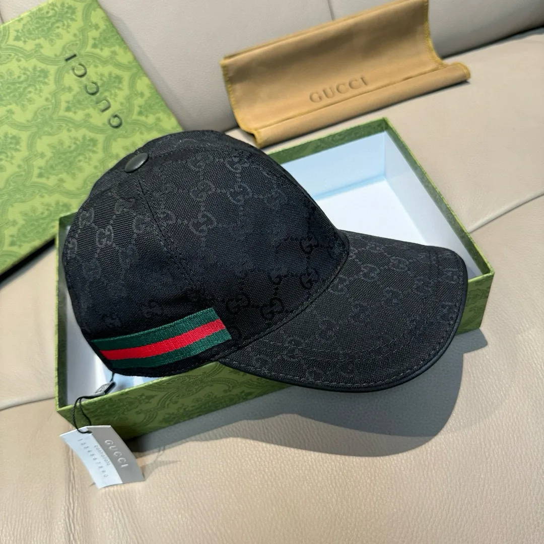 p900000 classic model! Apricot color, black, available in S and L sizes, Gucci (Gucci) classic original baseball cap 😍😍Customized with 1:1 mold opening at the counter, the highest version, original canvas fabric + first-layer cowhide, light and breathable! Photographed in real life, suitable for men and women in all seasons, basic head circumference 56cm, adjustable patches.