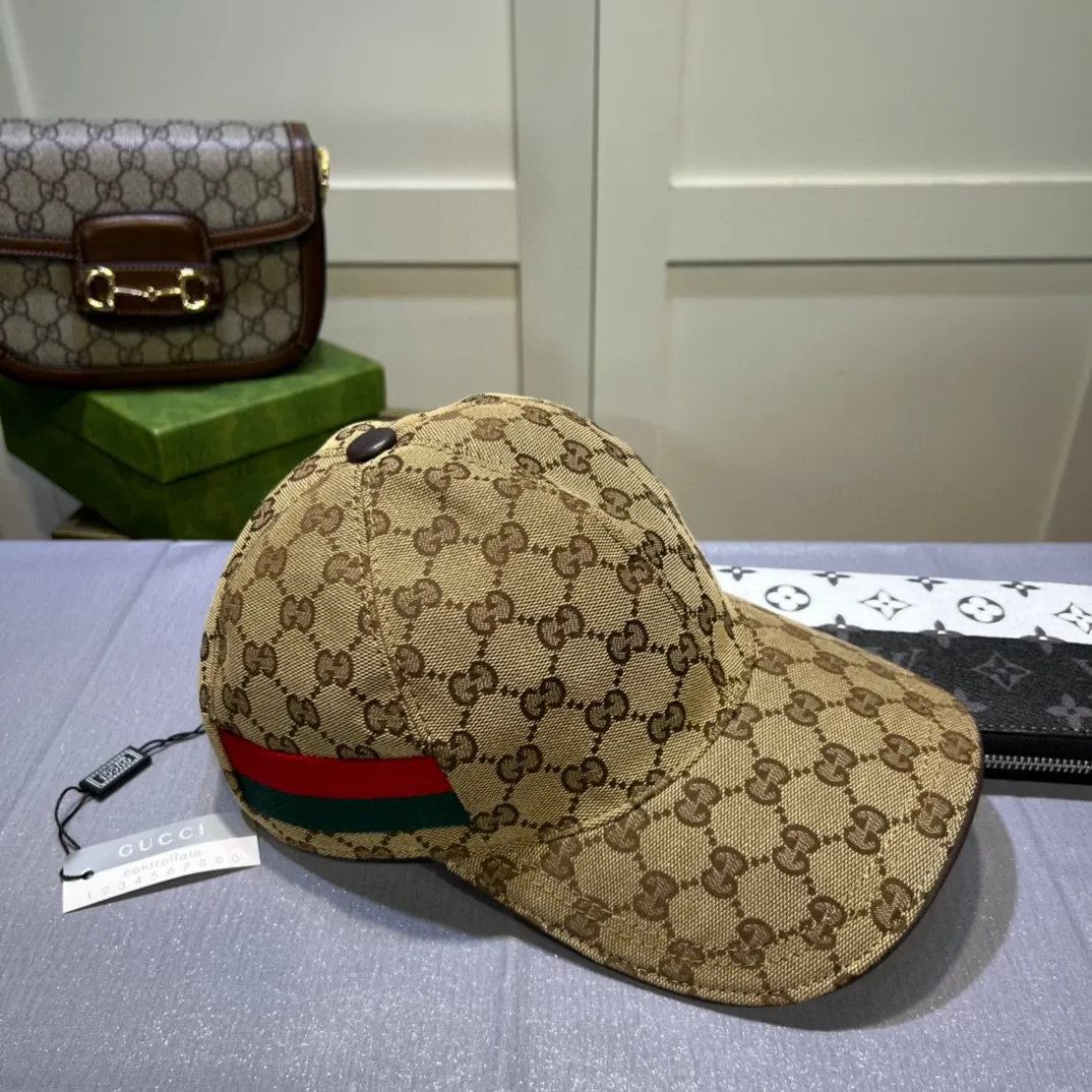 P90💰A classic model for thousands of years! Gucci (Gucci) classic original baseball cap😍😍Customized with 1:1 mold opening at the counter, original canvas fabric + first-layer cowhide, light and breathable! Photographed in real life, suitable for men and women in all seasons, basic head circumference 56cm, adjustable patches.