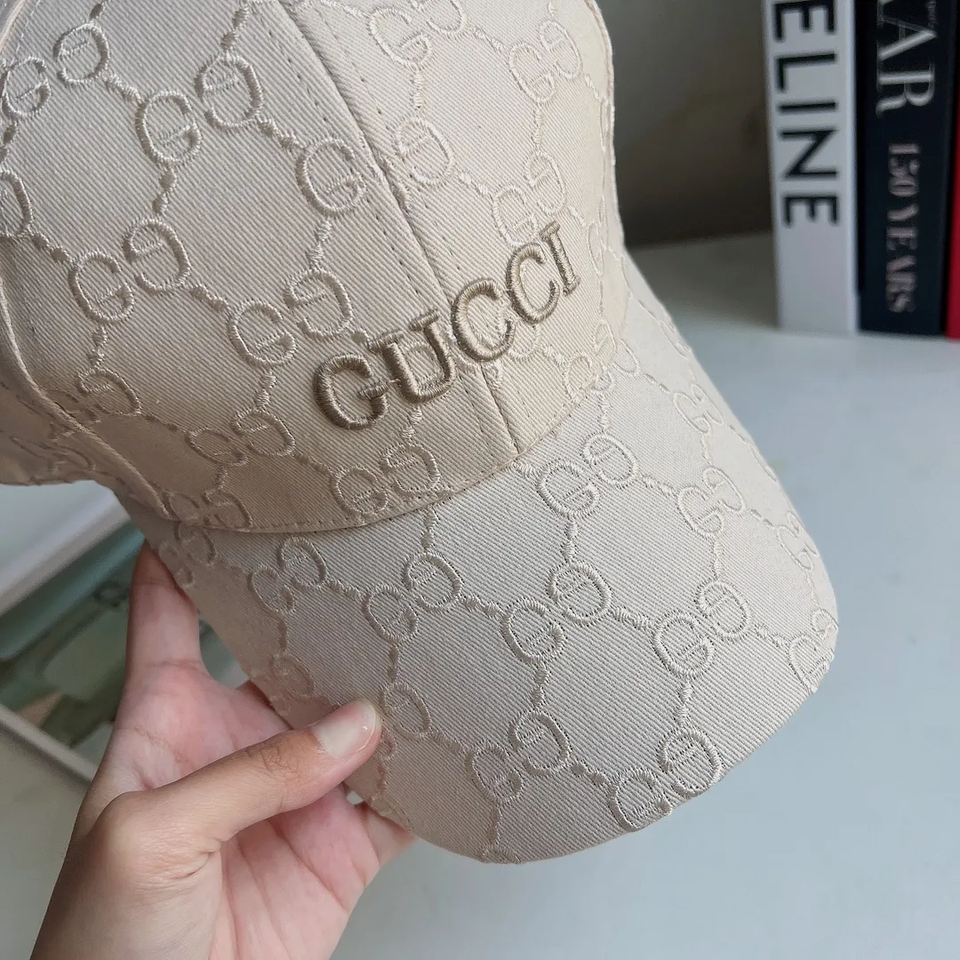 Special batch 🉐️70 🧢Gucci, 2022 summer baseball cap G family baseball cap letter embroidery fashion catwalk cap with playful personality, age-reducing fashion item, a must-have for fashionistas