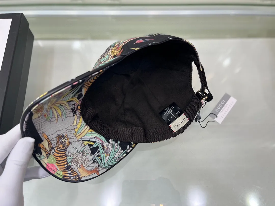 🉐90., Gucci (Gucci) new original baseball cap, Jungle Tiger, 1:1 mold opening and customization at the counter, original canvas fabric + first layer of cowhide, pure cotton lining, light and breathable! The quality is great, the basic head circumference is 56cm, and the patch is adjustable.