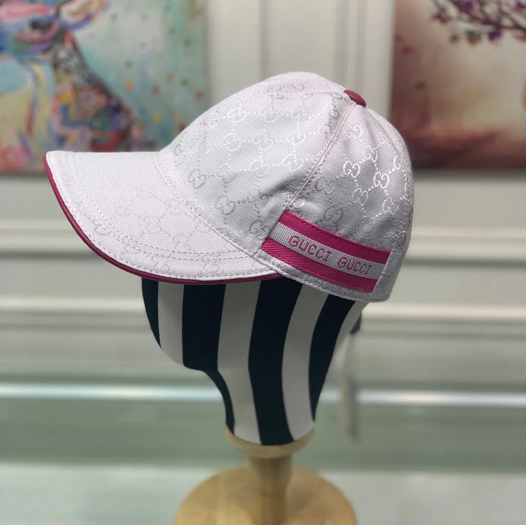 🉐110., Gucci (Gucci) classic original baseball cap, logo webbing, 1:1 mold customization, original canvas fabric + first-layer cowhide, popular purchase agent, versatile style for men and women, great quality! The basic head circumference is 56cm, and the patch is adjustable.