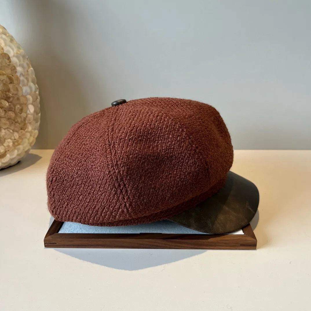 💰100¥ Gucci new duck bill painter hat, head circumference 57cm