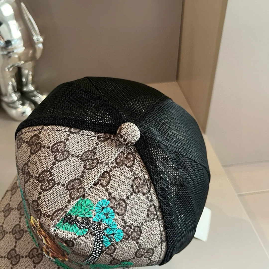 💰60¥ Gucci Gucci mesh baseball cap, unisex, casual running style
