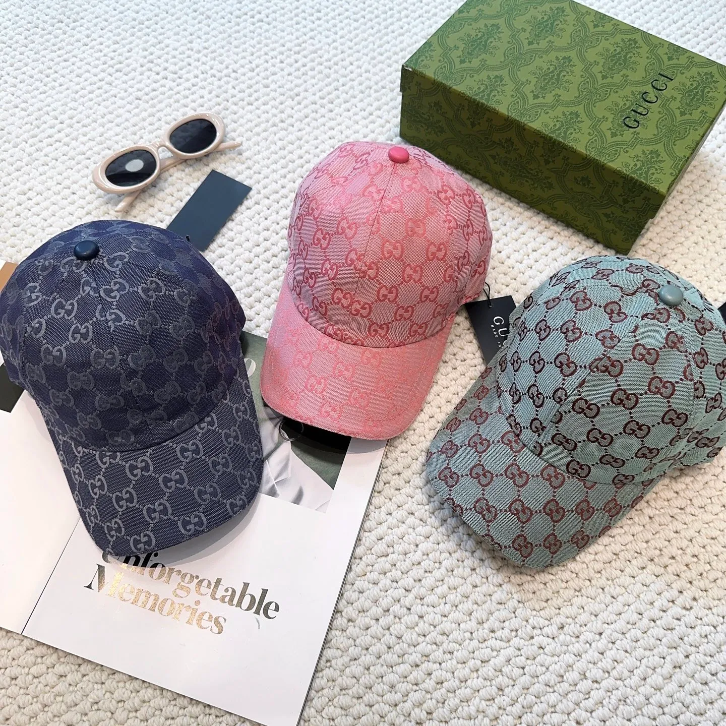 P90 Gucci (Gucci) classic original baseball cap😍Customized with 1:1 mold opening at the counter, the highest version, the original canvas is light and breathable! Photographed in real life, suitable for men and women in all seasons, basic head circumference 56cm, adjustable patches.