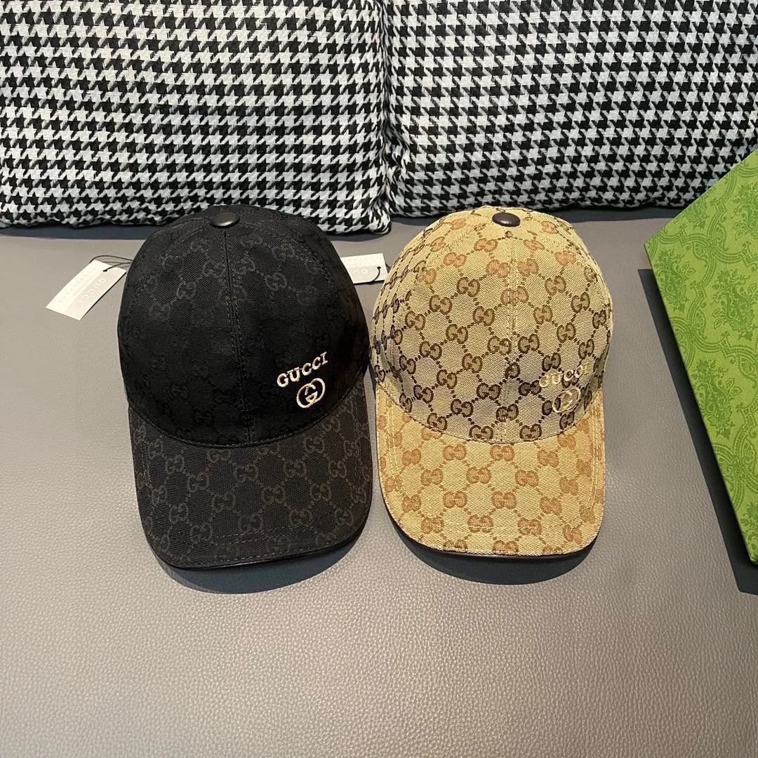 🉐️900,000-year-old classic model shipped!        , Gucci (Gucci) classic original baseball cap 😍😍 small gold embroidery, 1:1 mold opening and customization at the counter, the highest version, original canvas + first-layer cowhide, pure cotton lining, light and breathable! Photographed in real life, suitable for men and women in all seasons, basic head circumference 56cm, adjustable patches.