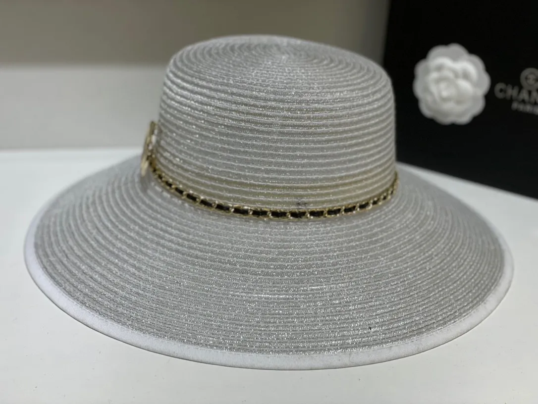Gucci brooch chain mesh large brimmed hat