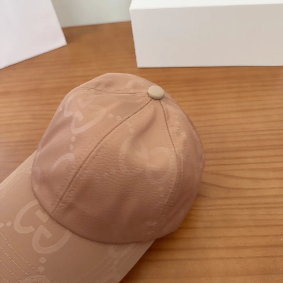 💰56 GUCCI Baseball Cap👒 The craftsmanship is very exquisite, high-end and classy! Low-key luxury, easy to carry!