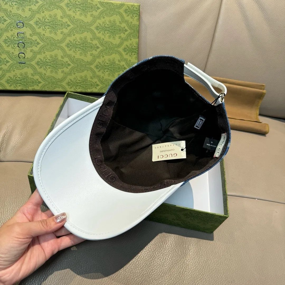 P90, Gucci (Gucci) new original baseball cap, large double G leather, best-selling model at the counter, 1:1 mold customization, original canvas fabric + first-layer cowhide, fashionable and handsome! The quality is great, the basic head circumference is 56cm, and the patch is adjustable.