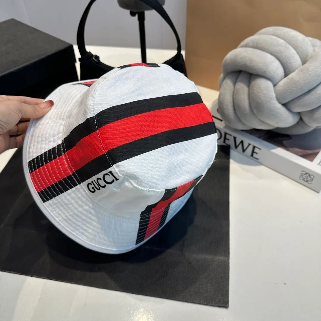P60 GUCCI Gucci's new counter-synchronized reversible fisherman hat, popular model shipped, super easy to match, new model on the shelves