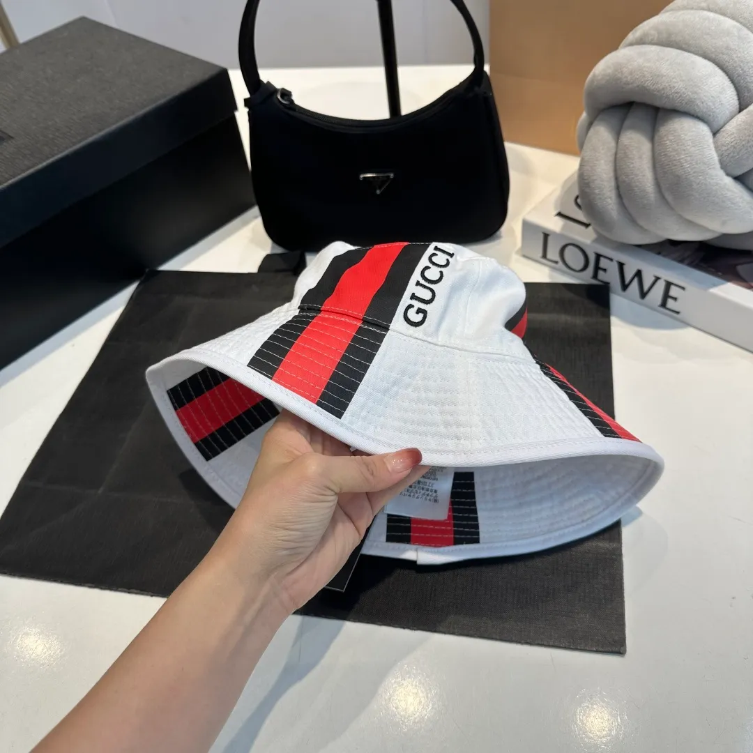 P60 GUCCI Gucci's new counter-synchronized reversible fisherman hat, popular model shipped, super easy to match, new model on the shelves