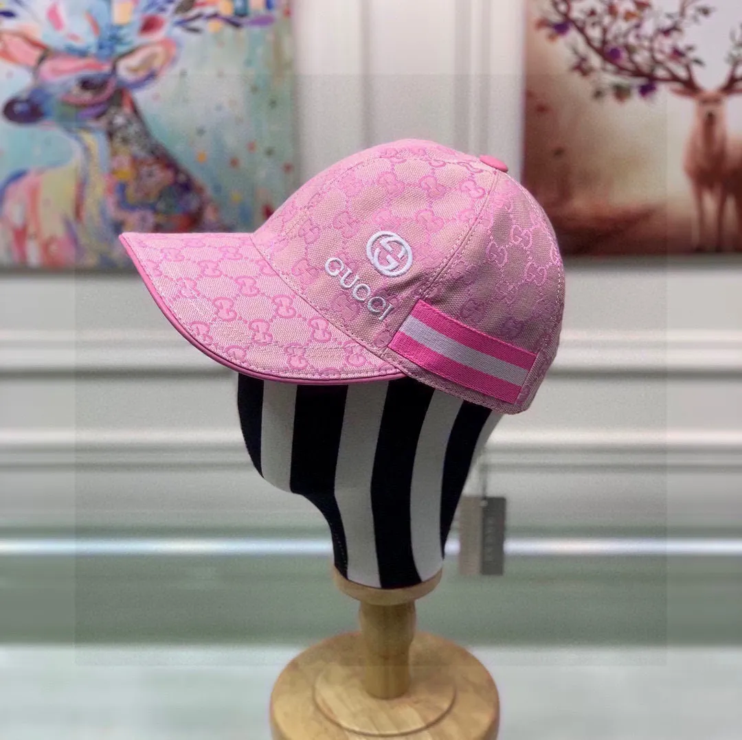 🉐️900,000-year-old classic model shipped!        , Gucci (Gucci) classic original baseball cap😍😍gucci small embroidery, 1:1 mold opening and customization at the counter, the highest version, original canvas fabric + first layer of cowhide, pure cotton lining, light and breathable! Photographed in real life, suitable for men and women in all seasons, basic head circumference 56cm, adjustable patches.