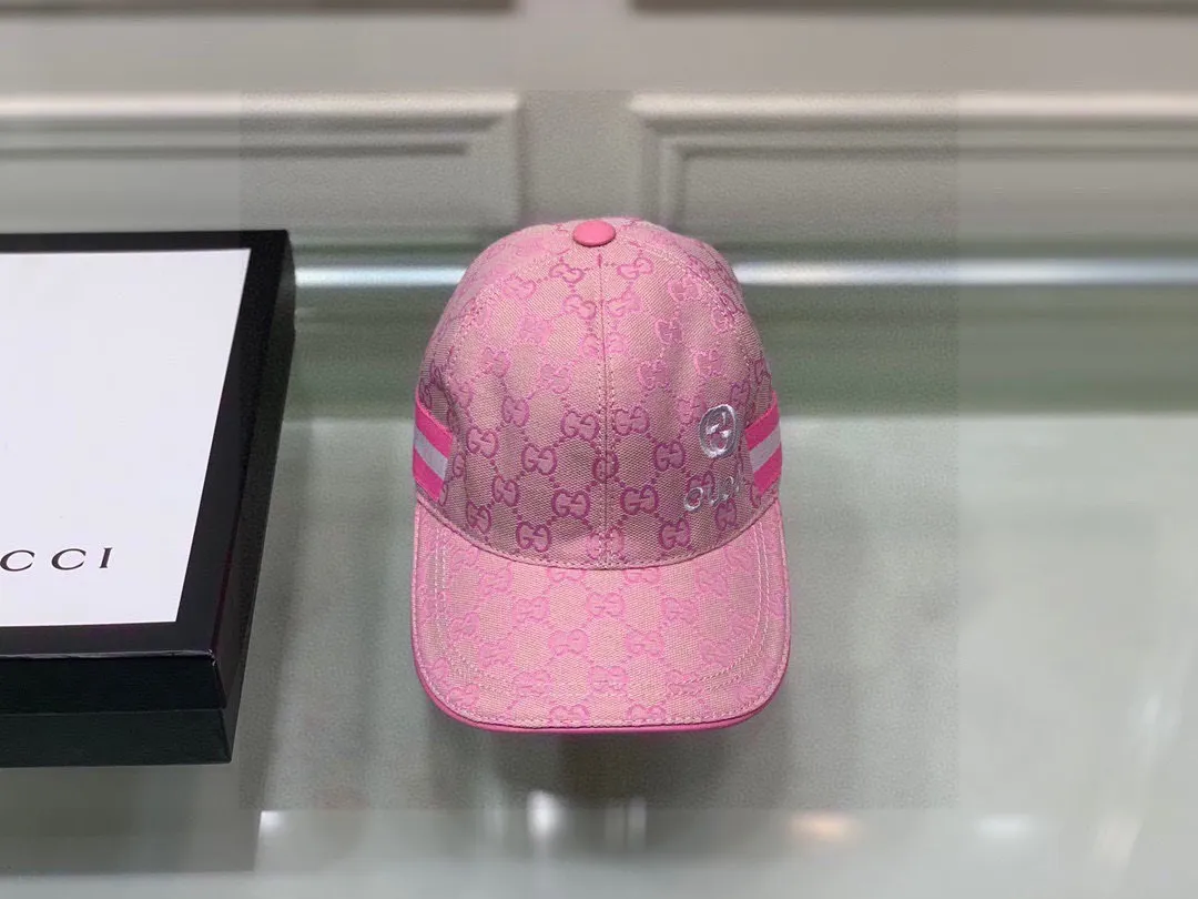 🉐️900,000-year-old classic model shipped!        , Gucci (Gucci) classic original baseball cap😍😍gucci small embroidery, 1:1 mold opening and customization at the counter, the highest version, original canvas fabric + first layer of cowhide, pure cotton lining, light and breathable! Photographed in real life, suitable for men and women in all seasons, basic head circumference 56cm, adjustable patches.