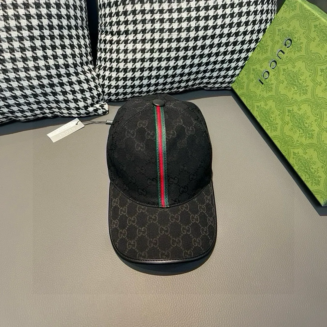 p90., Gucci (Gucci) classic original baseball cap, vertical small webbing, 1:1 mold customization, original canvas + first-layer cowhide, genuine leather edging, handsome and fashionable, popular purchasing agency, versatile style for men and women, great quality! The basic head circumference is 56cm, and the patch is adjustable.