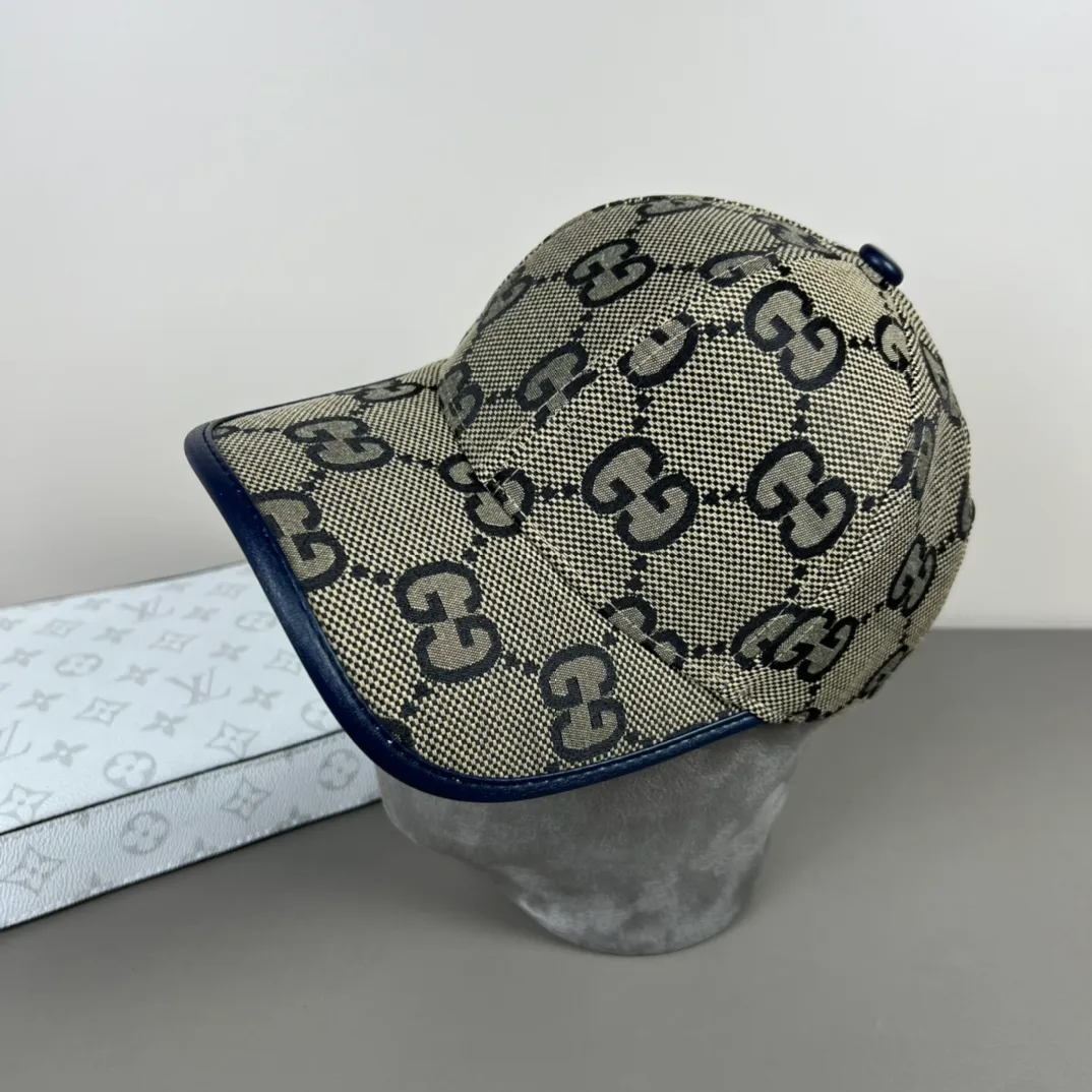 P56💰Gucci Baseball Cap♥️GUCCI🧢Official website new product, baseball cap, original quality, hot arrival 🔥🎩 The craftsmanship is very exquisite, high-end and classy! Low-key luxury, easy to carry! Running volume!